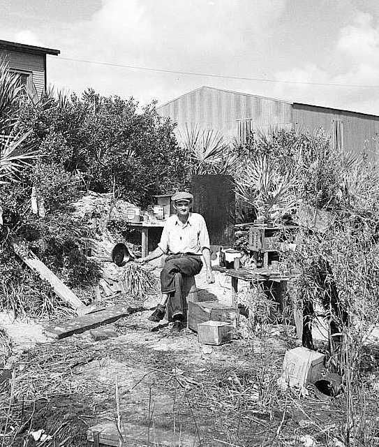 Jungle George of Deerfield, Florida, veteran fruit tramp.  Photo: Arthur Rothstein