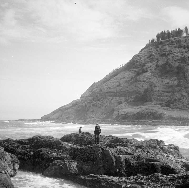 Fishing off Cape Perpetua. Oregon Coast   Photo: Arthur Rothstein