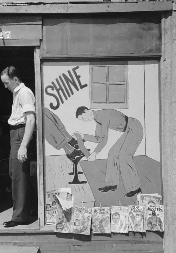 Sign on side of shoe shine parlor, San Antonio, Texas   Photo: Russell Lee