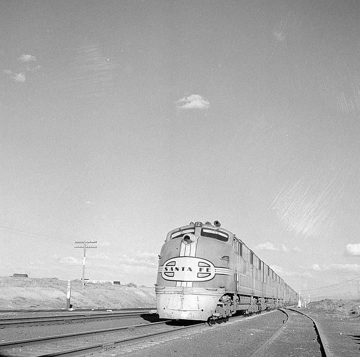 TThoreau, New Mexico. The diesel streamliner 
