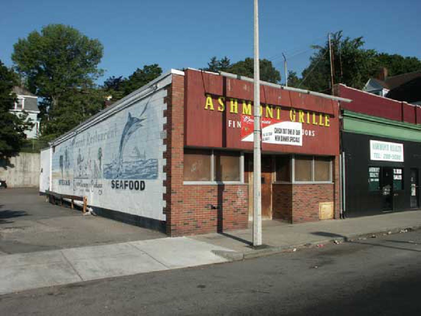 Ashmont Grille,  Summer 2002